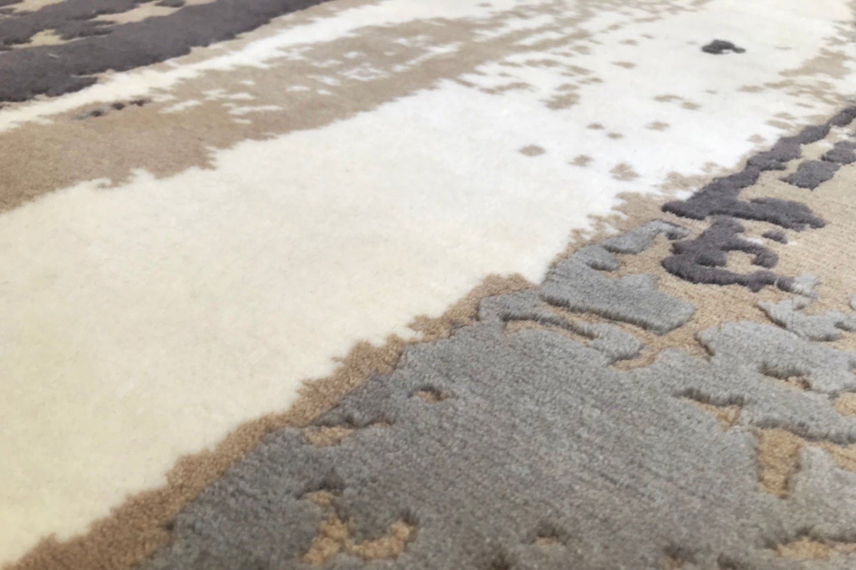 serge-lesage-bold-sesame-tapis-contemporain-zanzibar image 2
