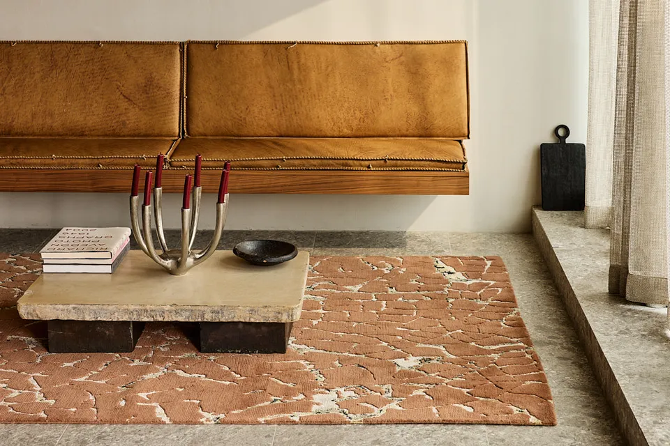 serge-lesage-tapis-kintsugi-acajou-tapis-nou-main image 1