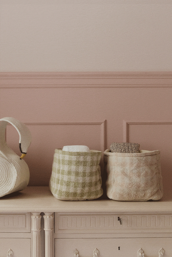 lorena-canals-panier-matelass-rose-chambre-b-b image 3