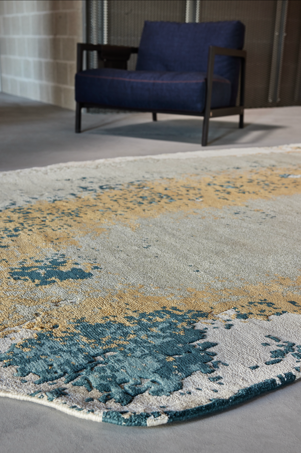 serge-lesage-tapis-ground-oxyde-de-fer-tapis-forme-irr-guli-re image 3