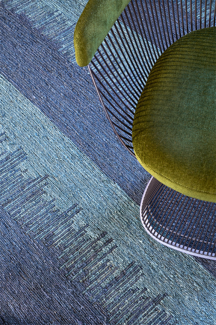 toulemonde-bochart-almonia-tapis-bleu-et-dor-en-jute-nou-main image 4