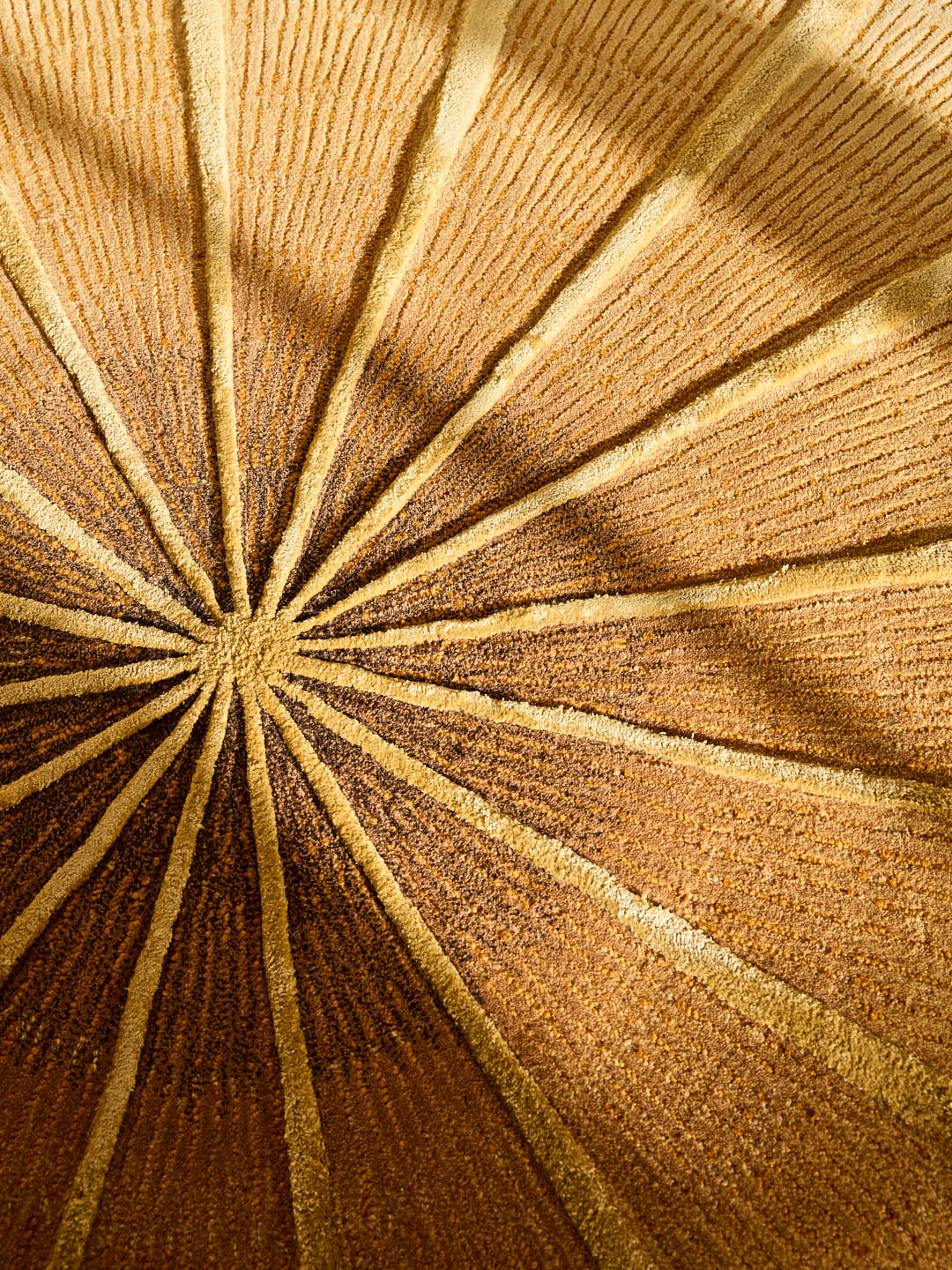 serge-lesage-churuatas-oro-tapis-contemporain-tela-alma image 3
