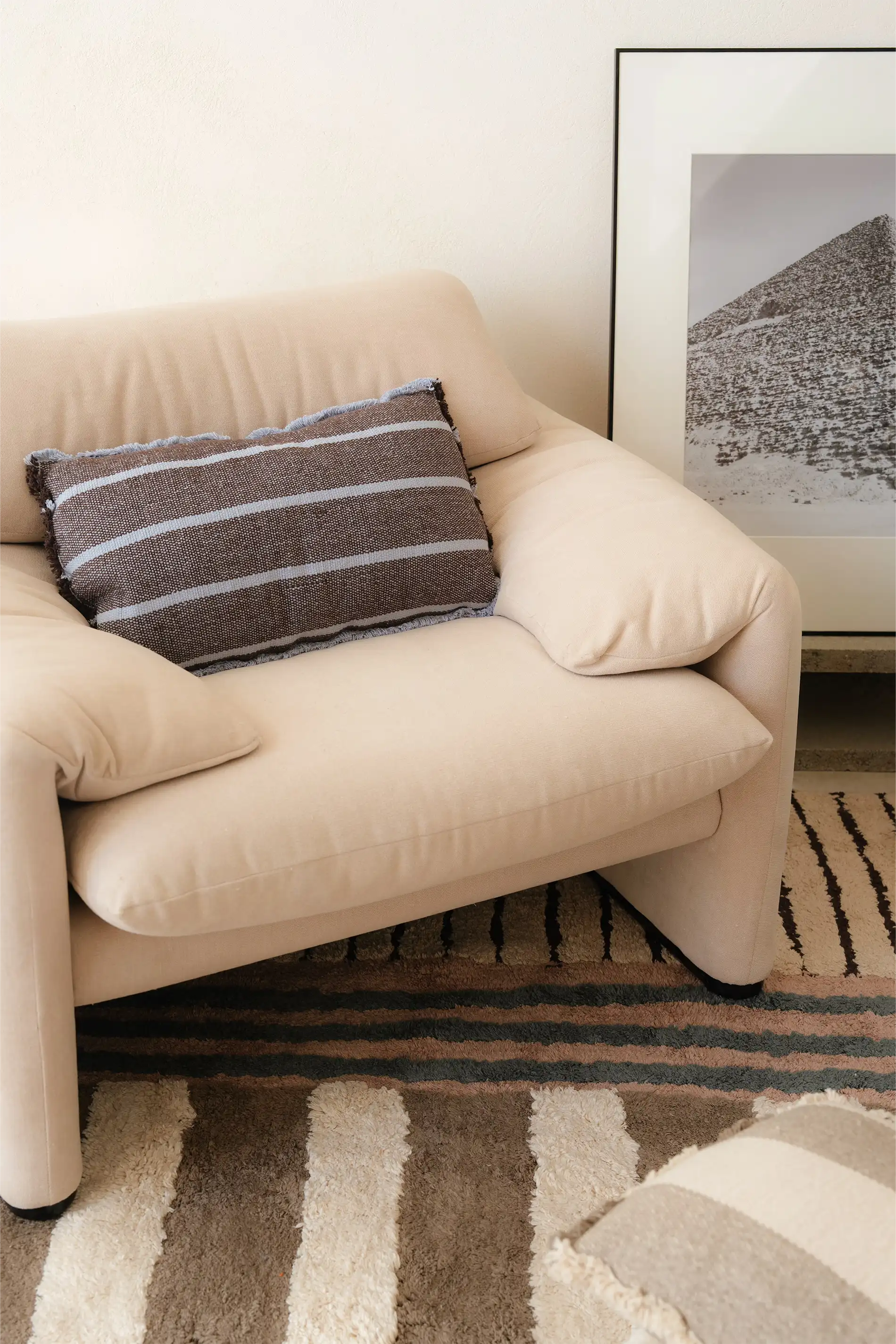 lorena-canals-coussin-rectangulaire-lines-navy-anil-blue image 2