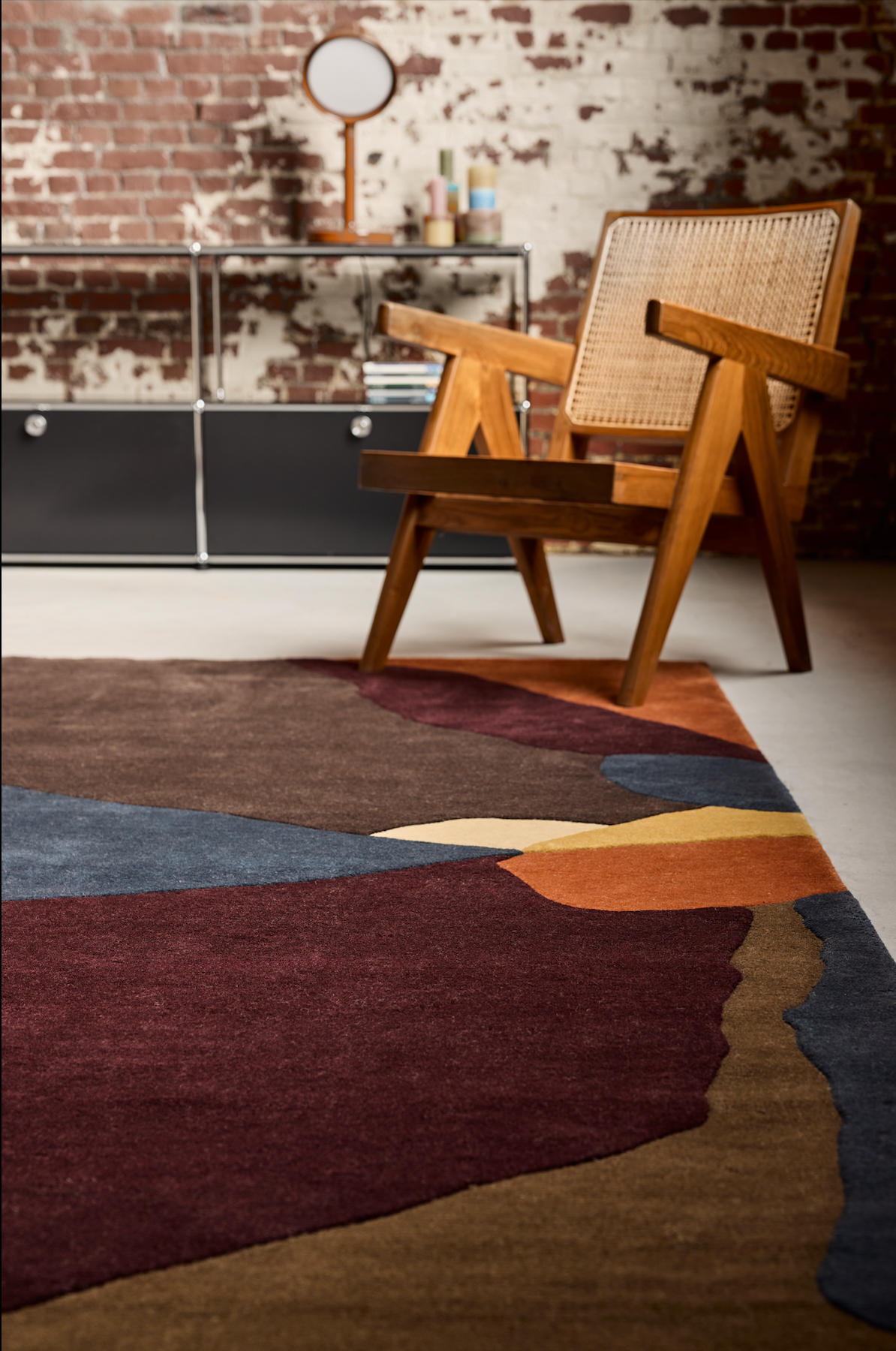 serge-lesage-ma-bruni-tapis-contemporain-fleur-iris image 3
