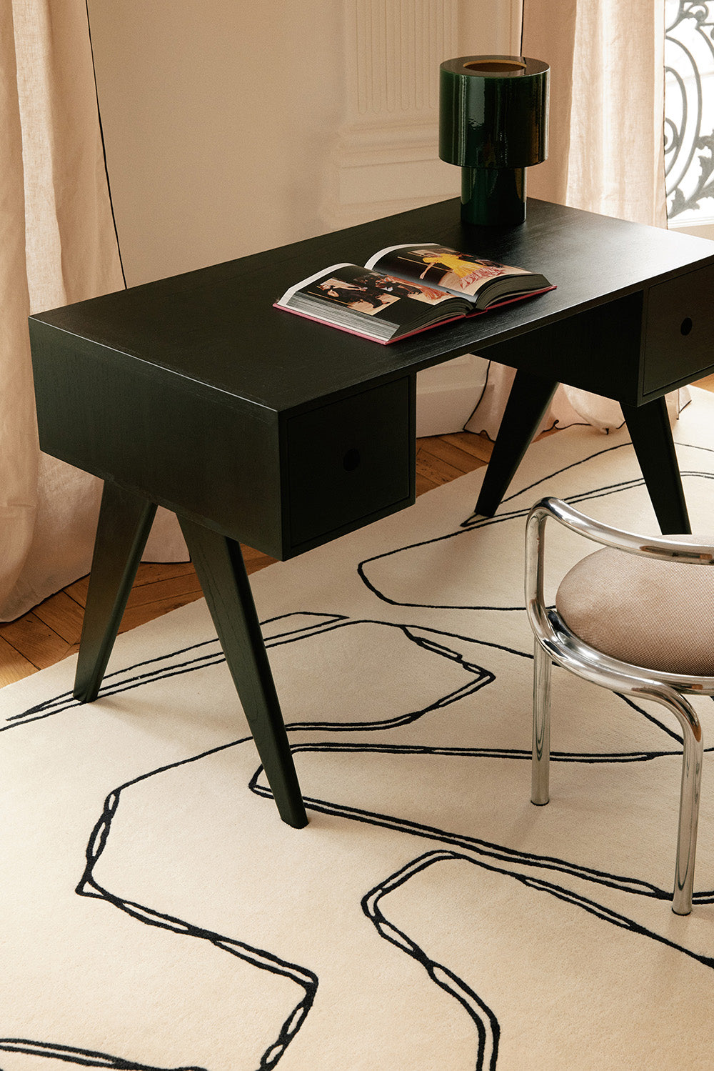 toulemonde-bochart-amalgame-cru-tapis-contemporain-formes-libres image 2