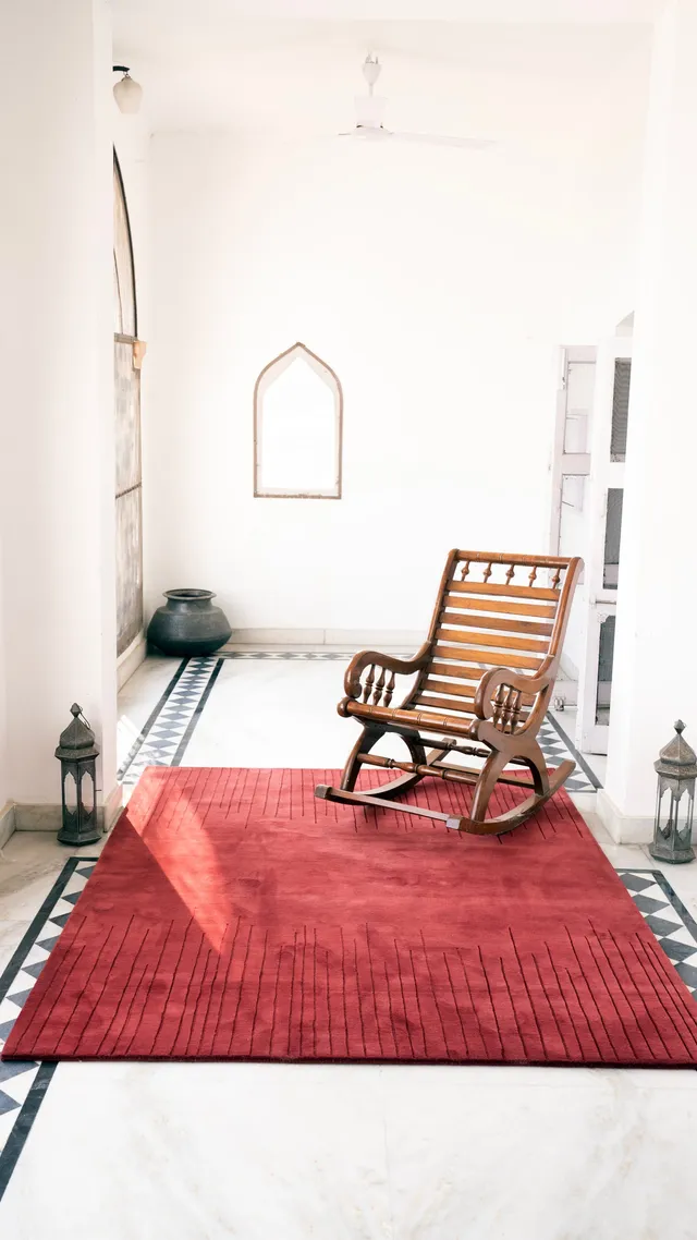tapis-serge-lesage-chuva-carmine-laine-m-rinos-rouge-sculpt image 1