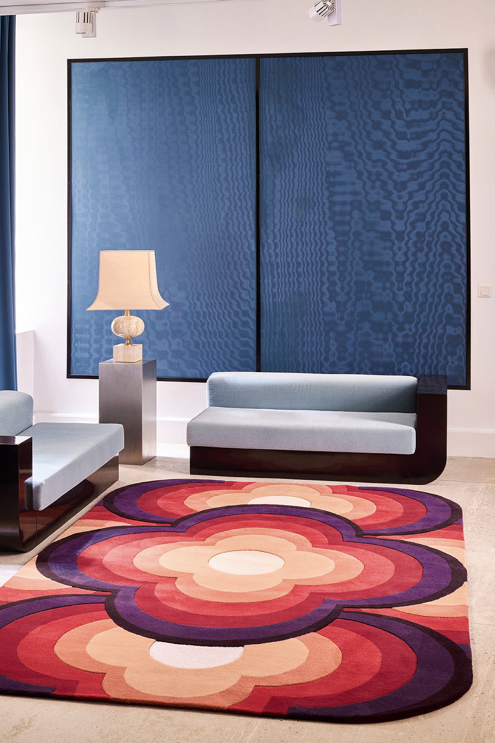 toulemonde-bochart-flower-power-tapis-fushia-tuft-main-200x300 image 2