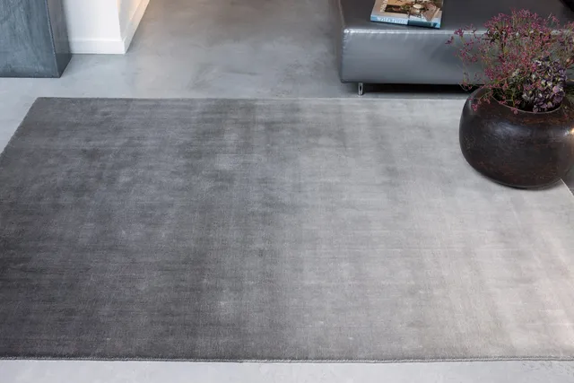 tapis-serge-lesage-tudor-gris image 1