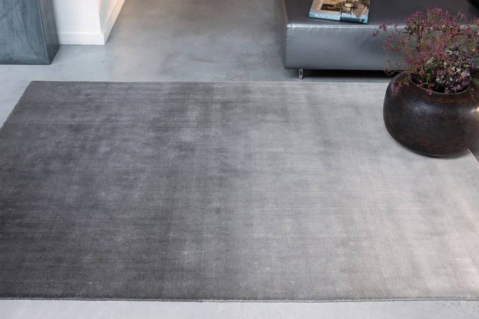 tapis-serge-lesage-tudor-gris image 1