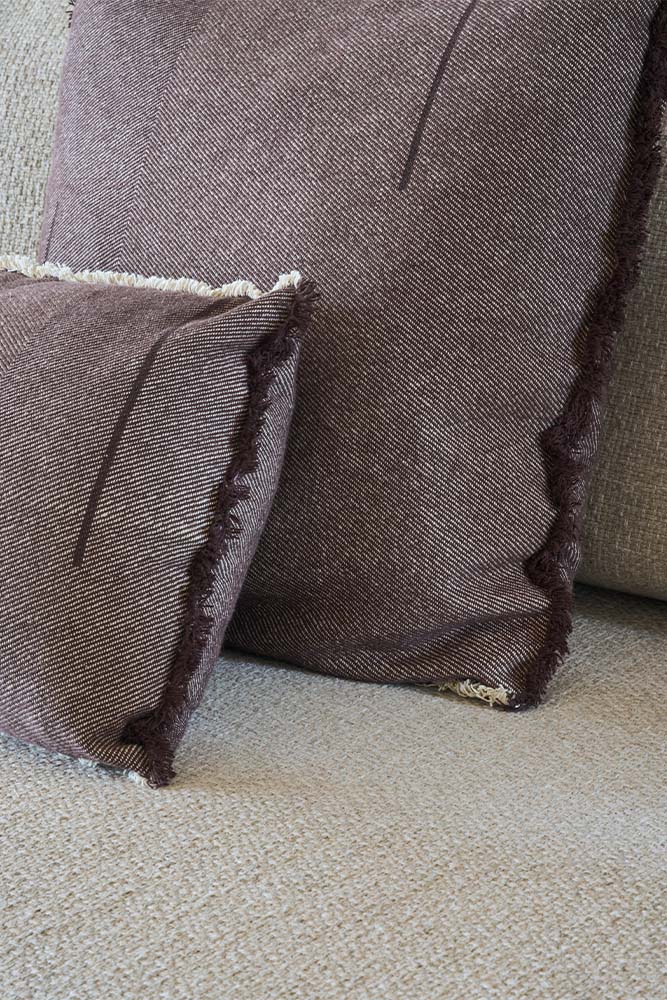 lorena-canals-coussin-carr-vertical-coffeebean-coton-tiss-main image 5