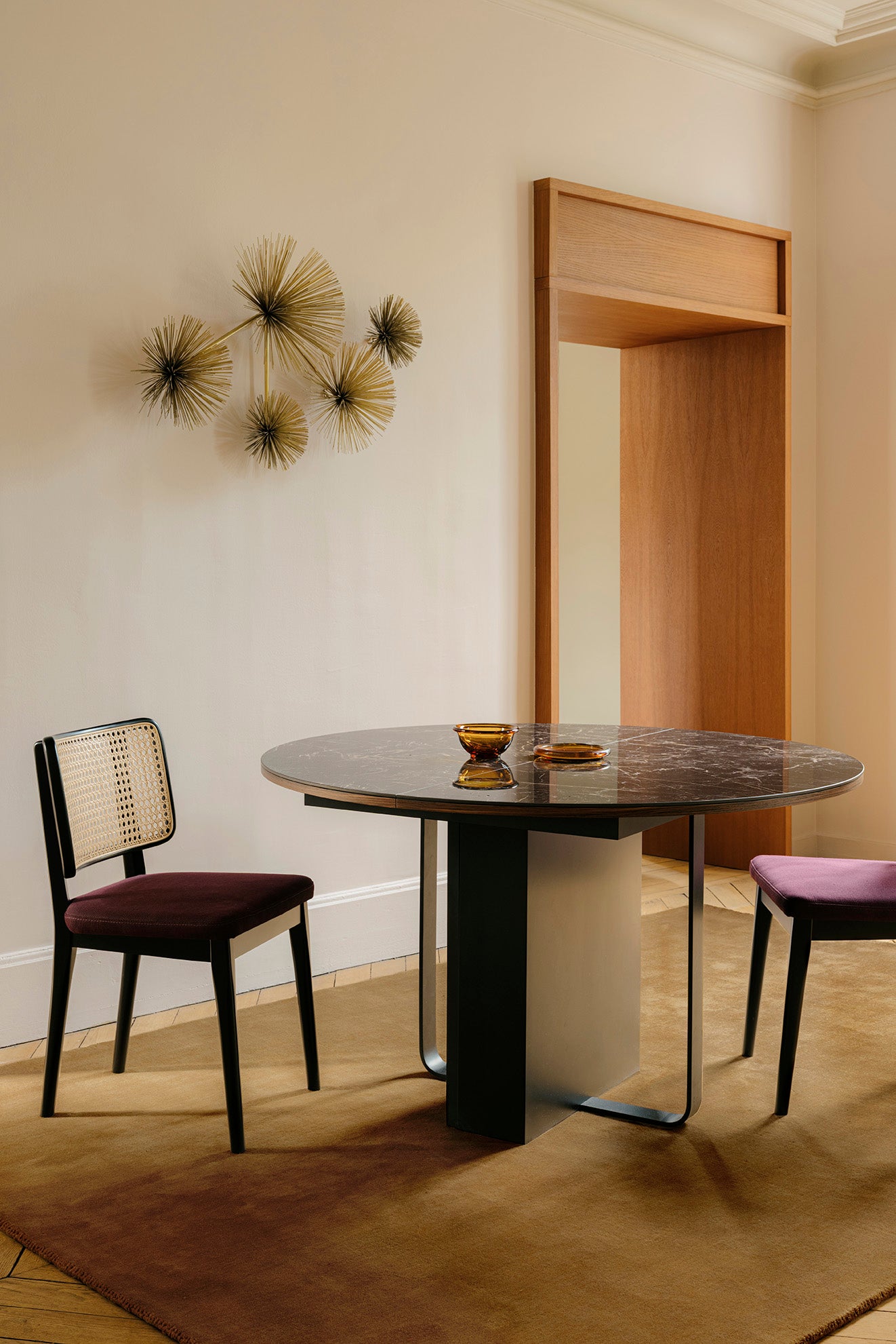 toulemonde-bochart-signature-rev-tement-ocre-tapis-contemporain image 4