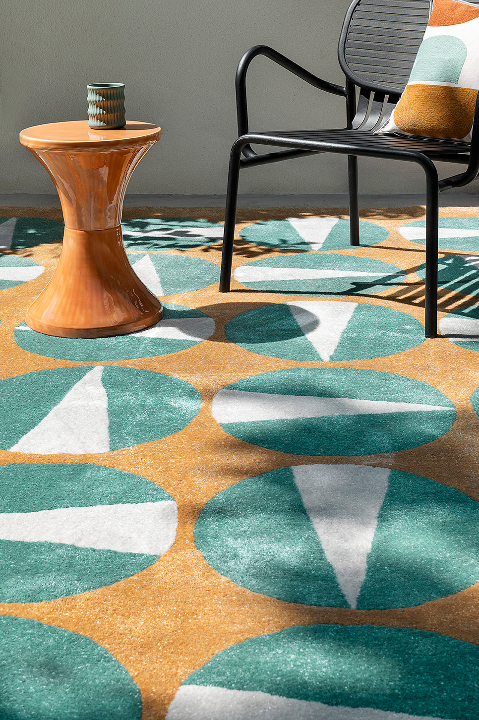 toulemonde-bochart-gouache-outdoor-tapis-brun-polyester-170x240-250x350 image 3