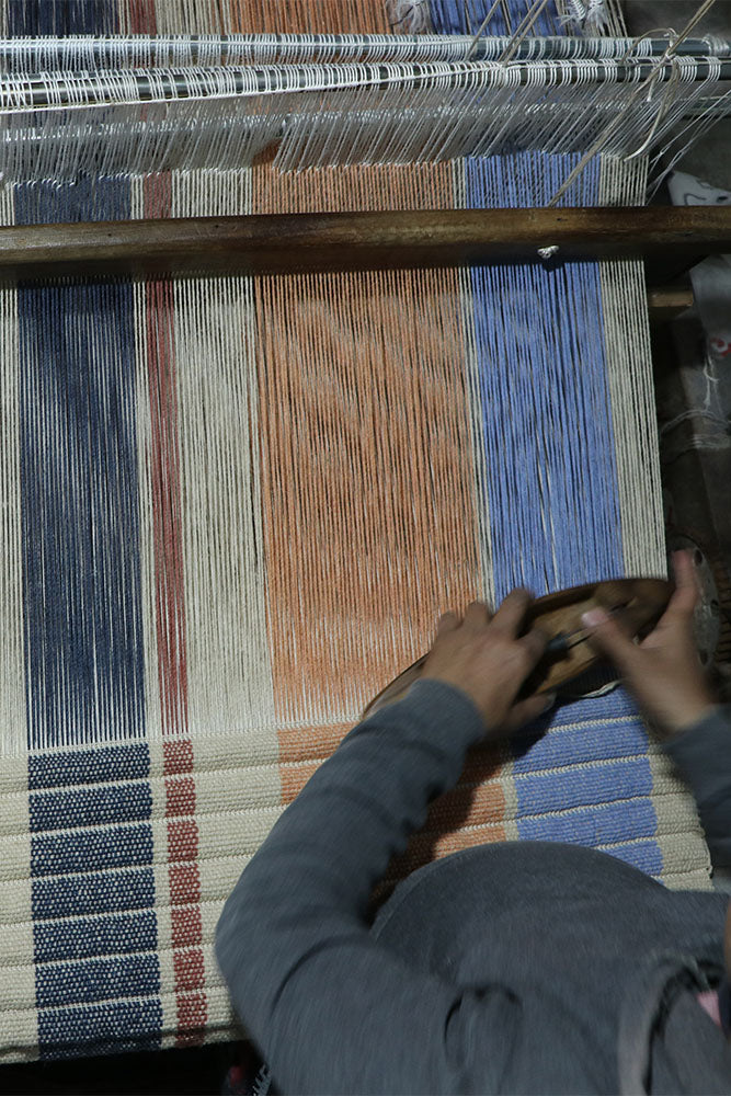 lorena-canals-columns-multi-color-tapis-handloom-laine-et-coton image 7