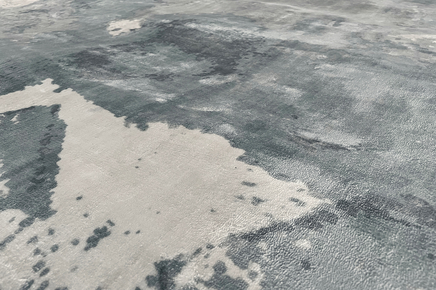 serge-lesage-tapis-patchwork-gris-astral-bleu-gris-a-rien image 3