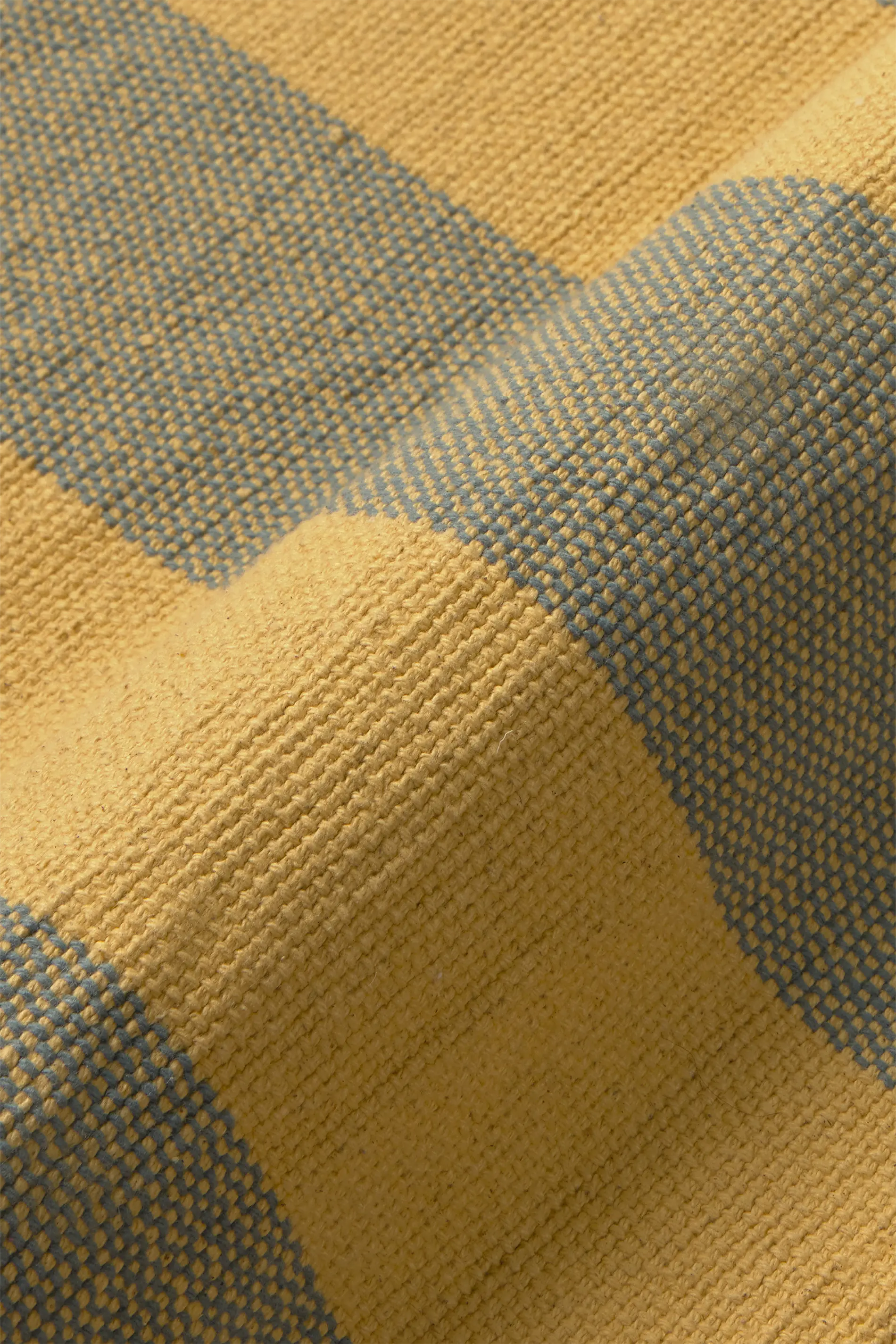 lorena-canals-pack-2-sets-de-table-handloom-poche-terrazzo image 4