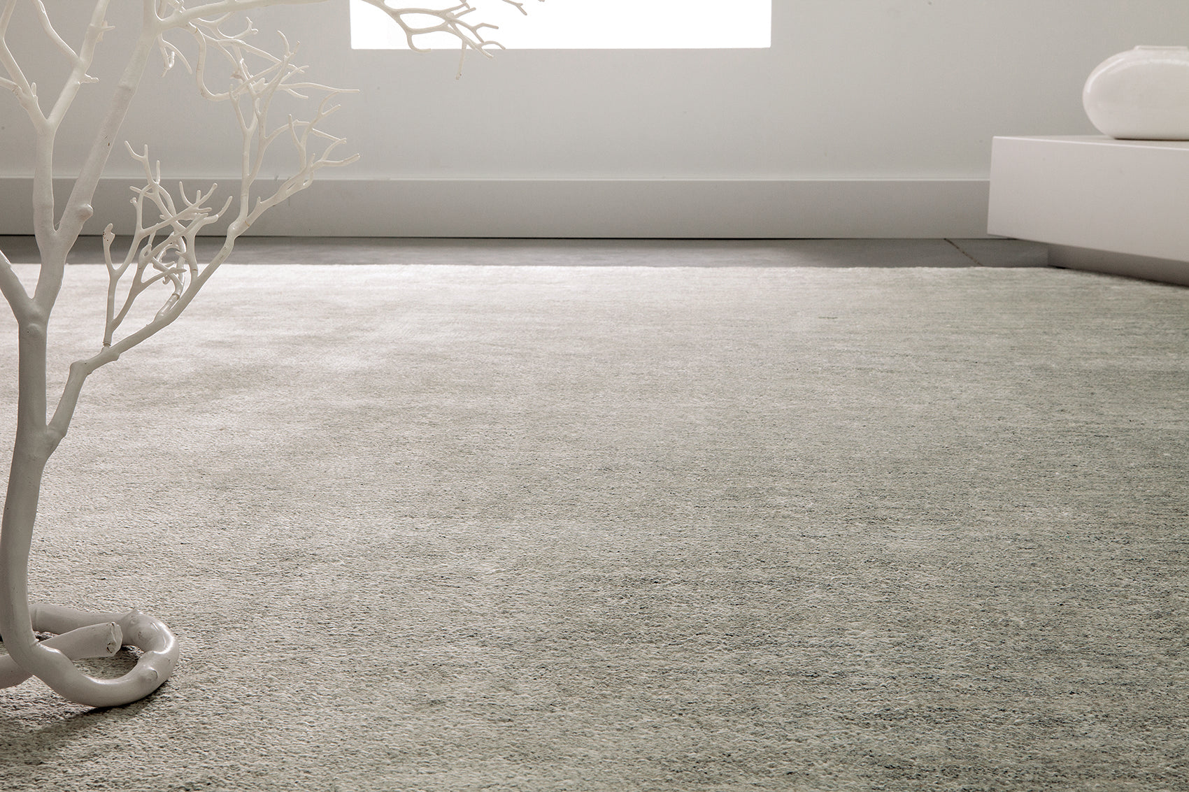 serge-lesage-tapis-bergen-cru-cendr image 1