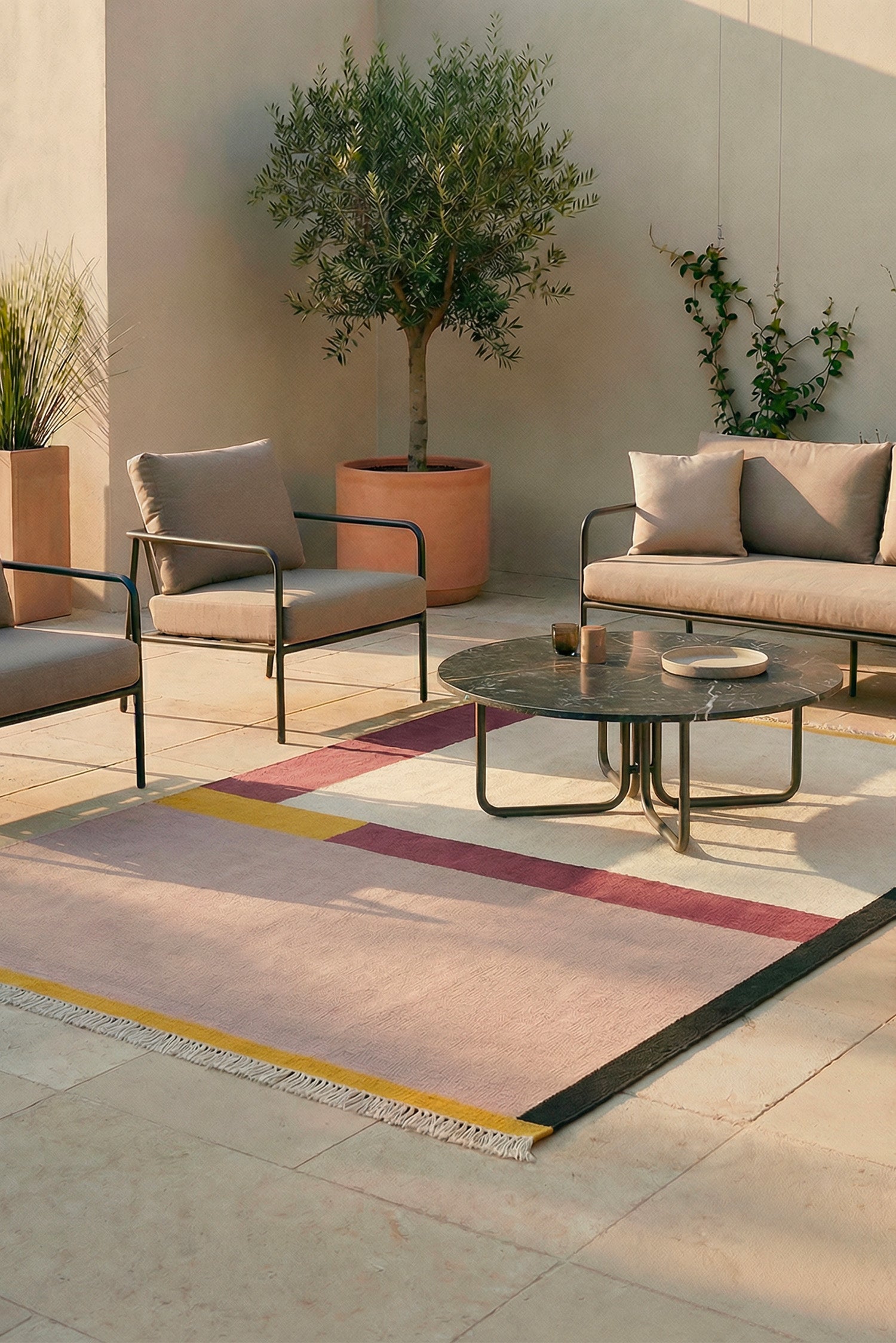 toulemonde-bochart-piet-beige-sable-tapis-outdoor-pet-170x240-200x300 image 2