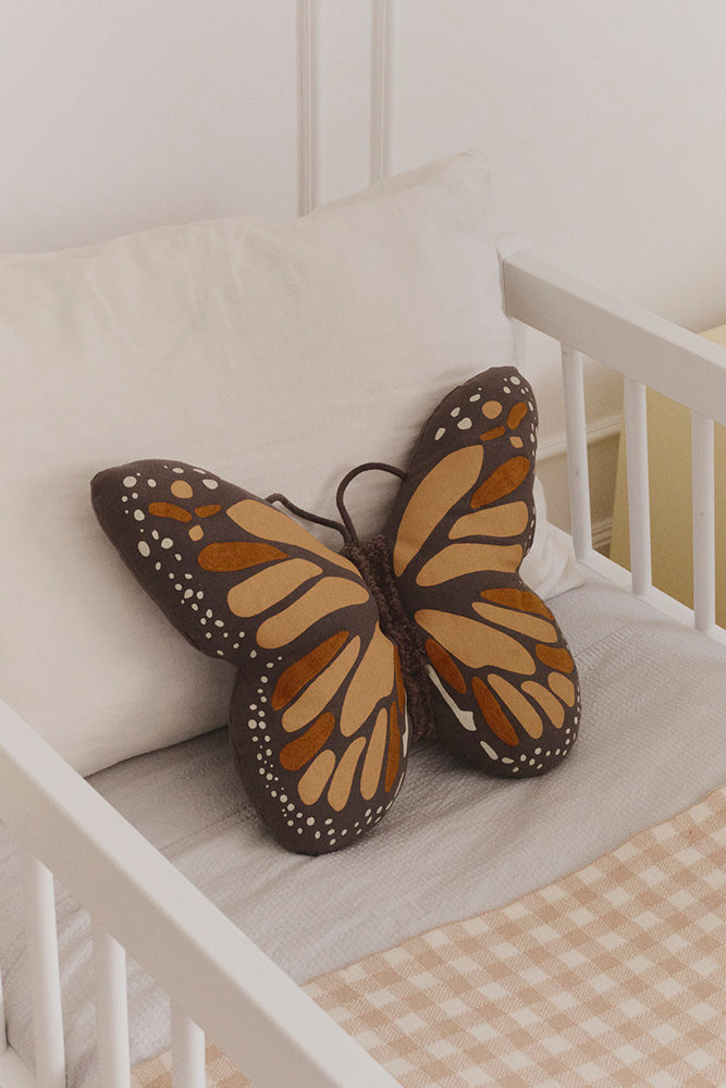 lorena-canals-coussin-butterfly image 2