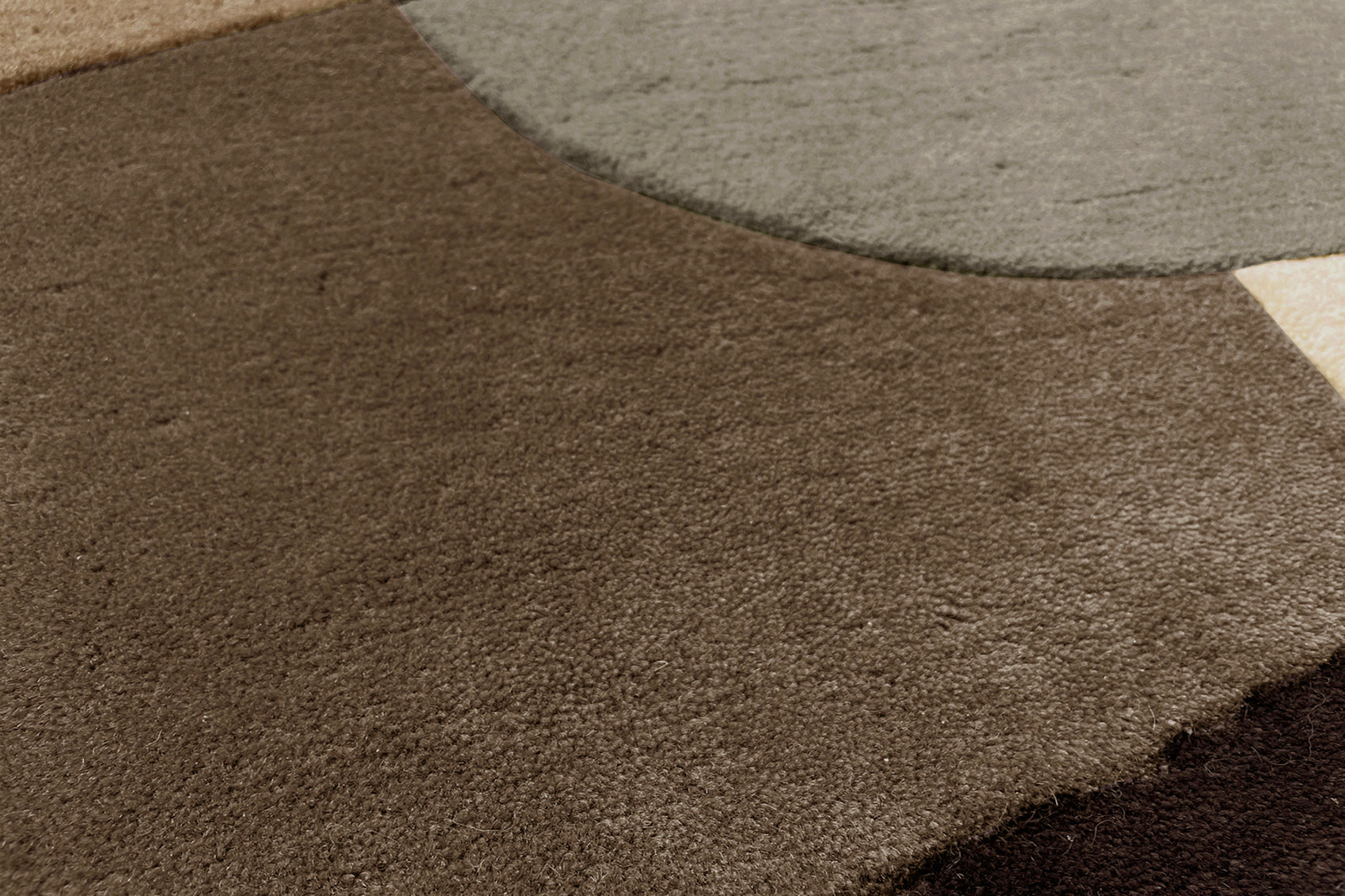 serge-lesage-tapis-blueprint-brun-havane image 3