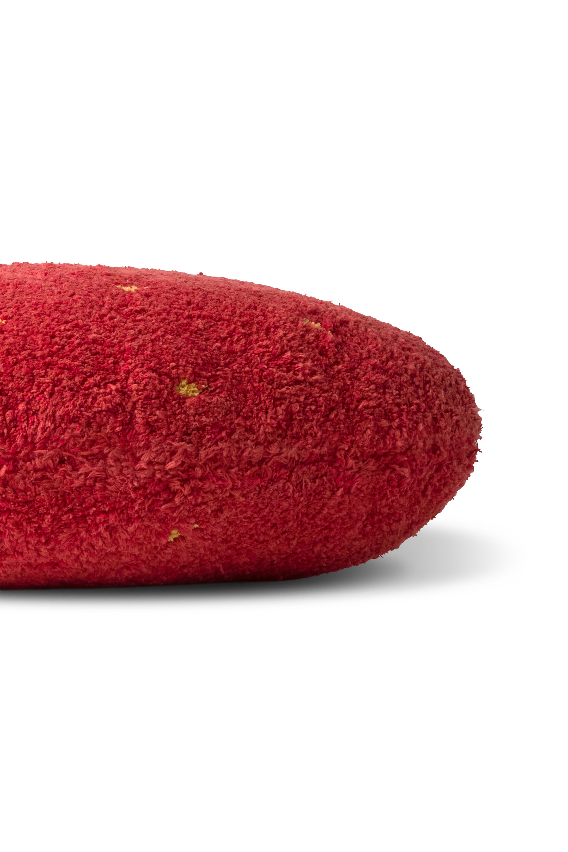 lorena-canals-coussin-de-sol-strawberry-pouf-fraise-brod image 6