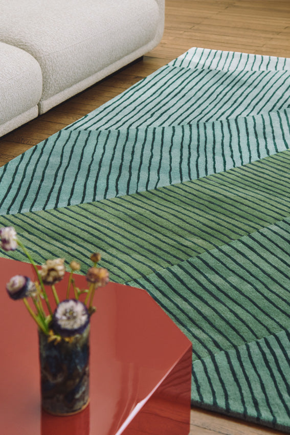 toulemonde-bochart-ammonite-abysse-tapis-bleu-laine-tuft-main image 4