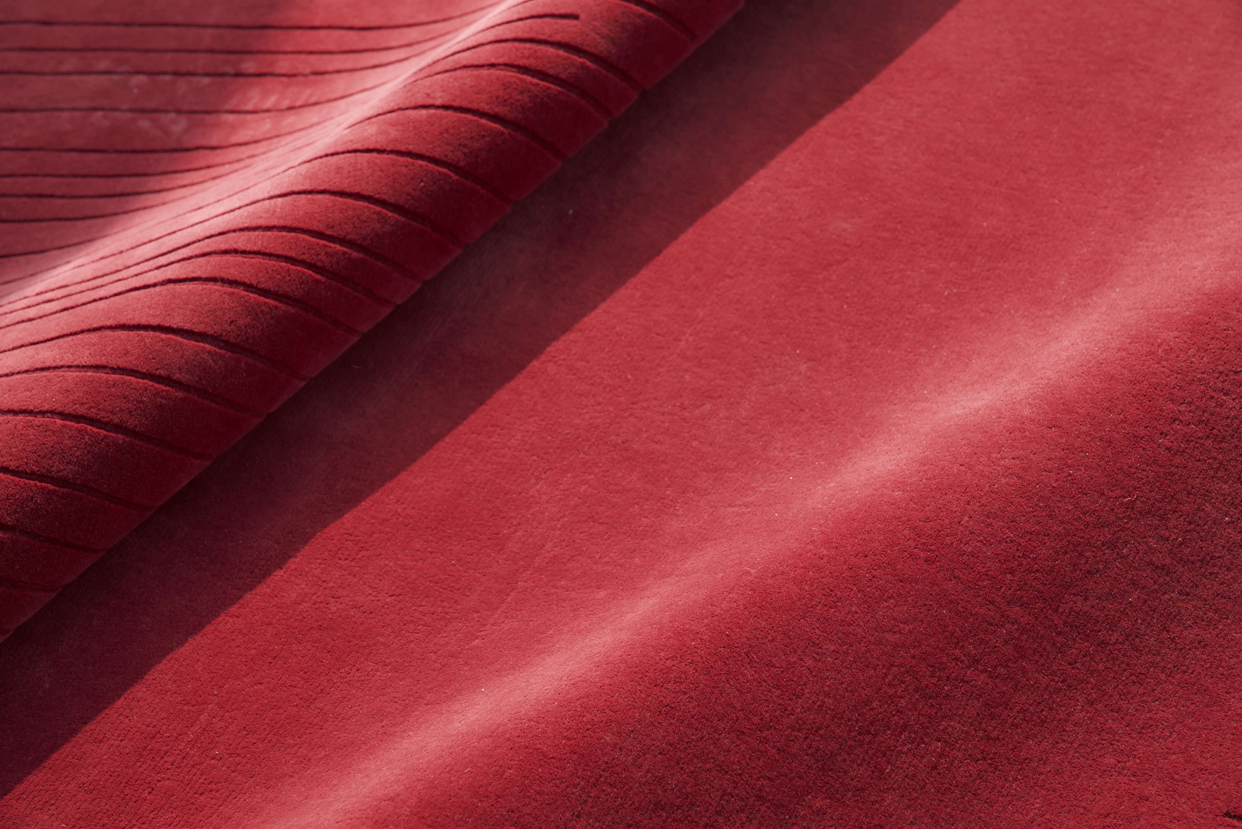 serge-lesage-chuva-tapis-carmin-laine-m-rinos image 3