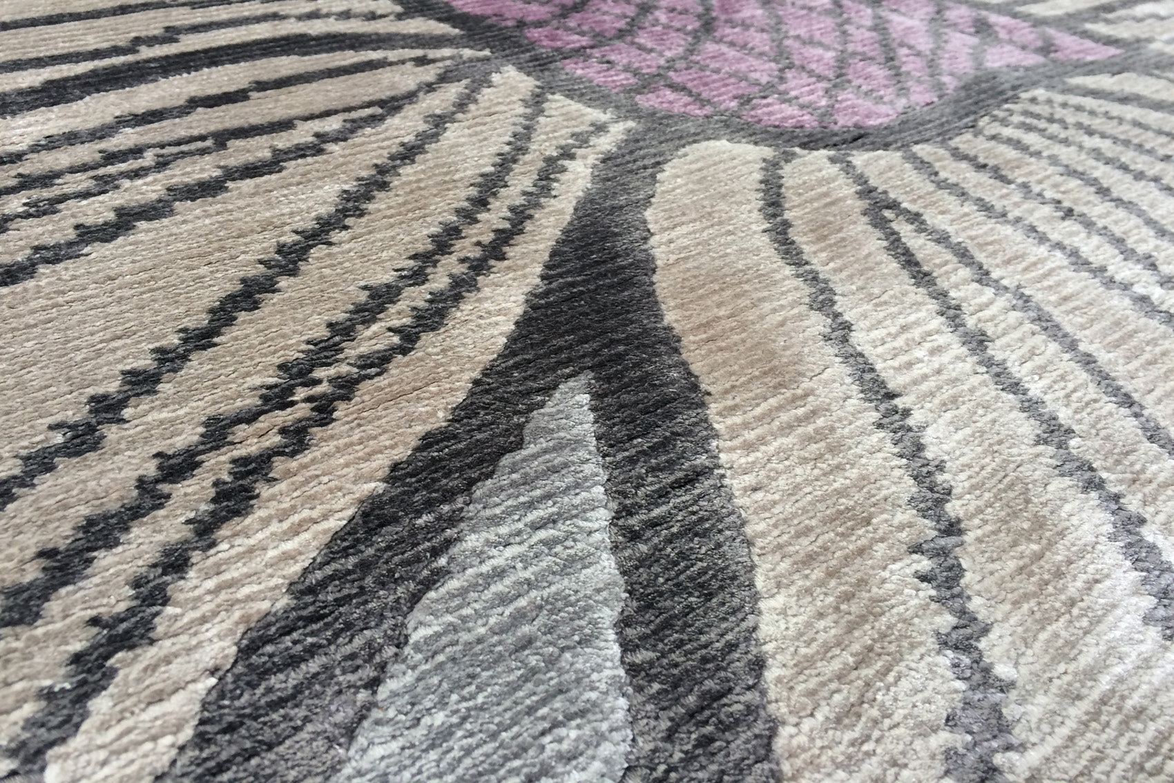 serge-lesage-tapis-flore-floral-sur-mesure image 3
