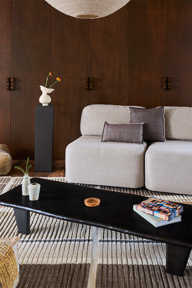 lorena-canals-coussin-carr-vertical-coffeebean-coton-tiss-main image 2