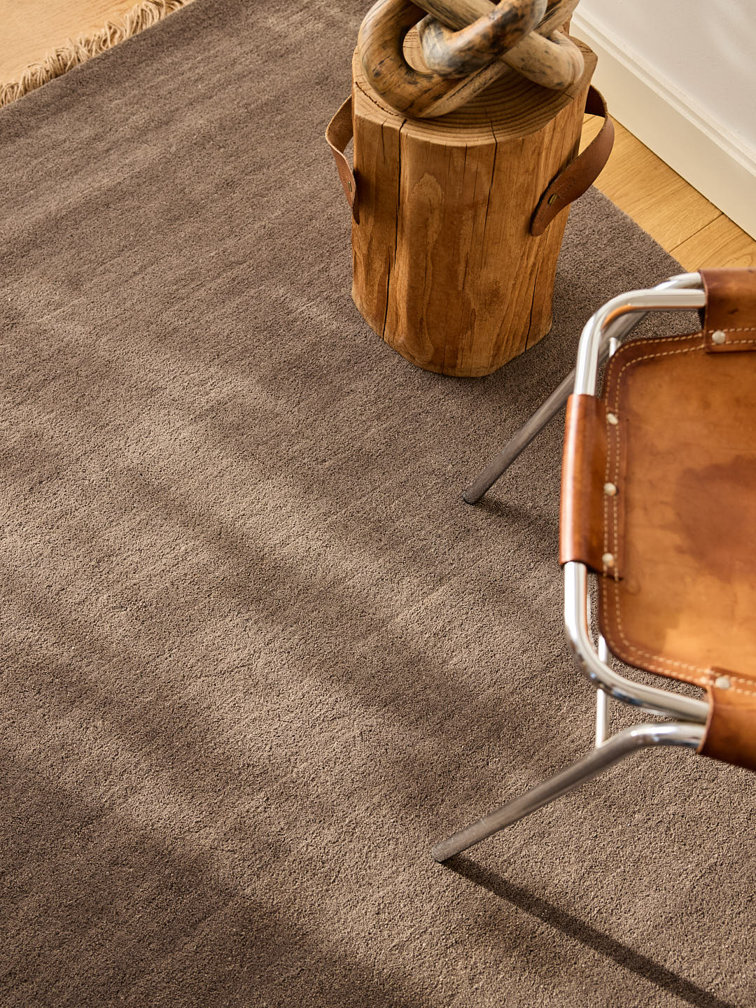 tapis-serge-lesage-nara-faux-uni-laine-chin-e-franges-jute image 3