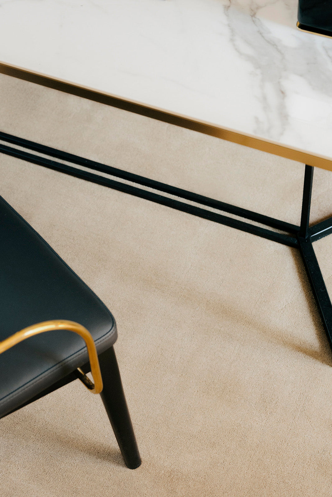 toulemonde-bochart-signature-sable-rev-tement-tapis-contemporain image 5