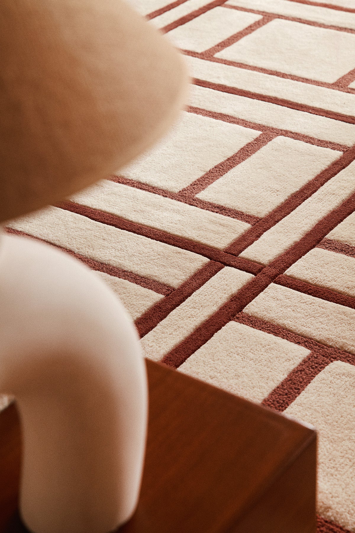 toulemonde-bochart-eclisse-tapis-graphique-tuft-main-170x240 image 4