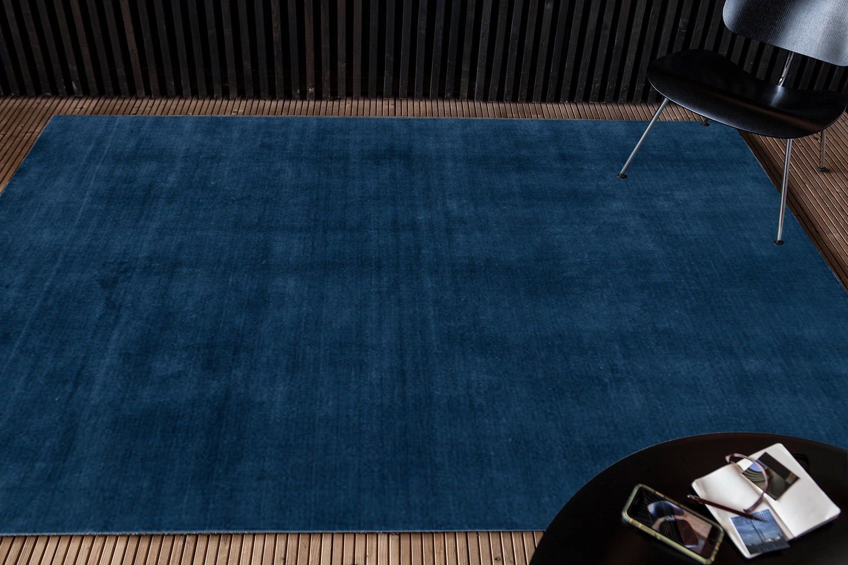 serge-lesage-beekman-tapis-bleu-marine-200x300 image 2