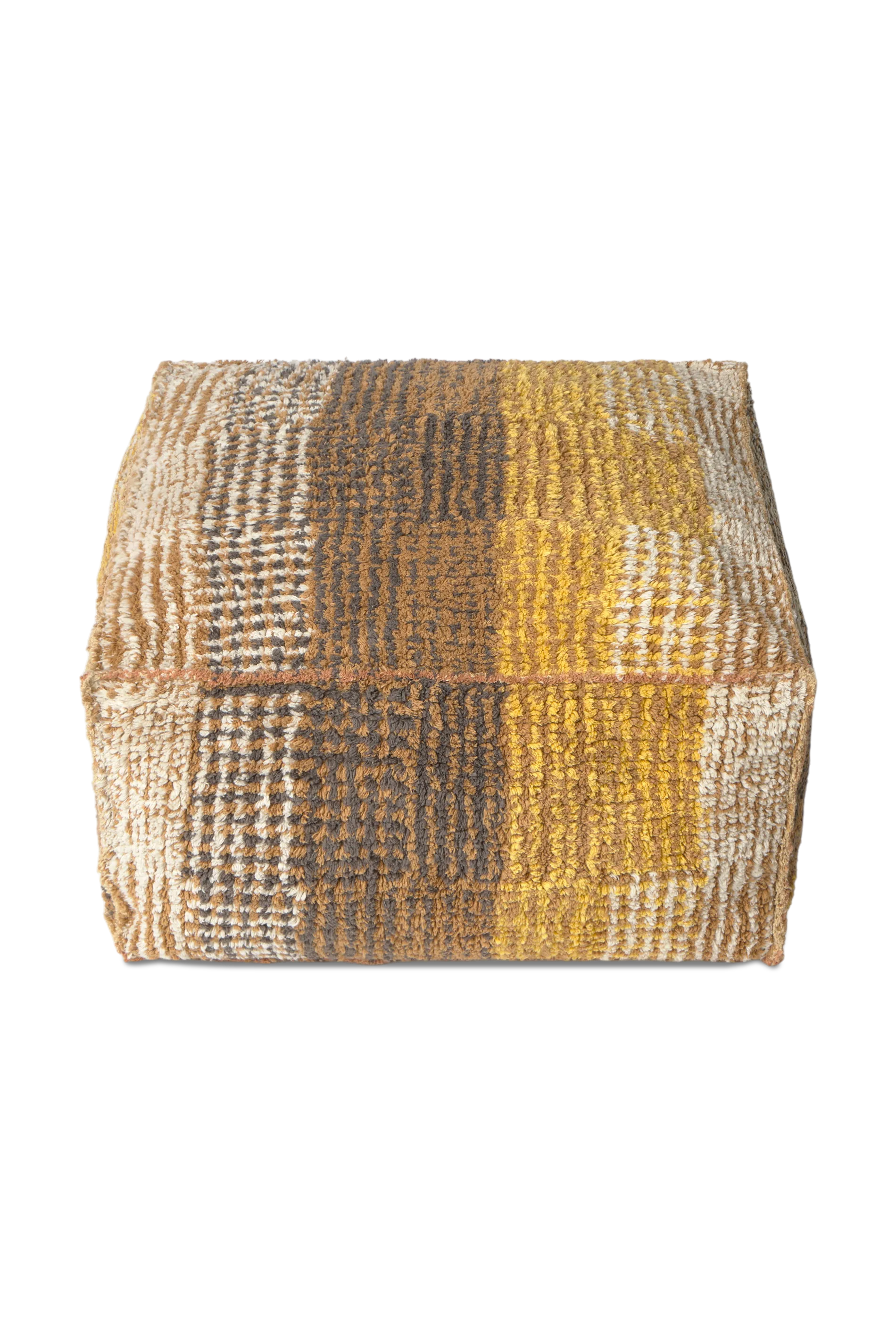lorena-canals-pouf-city-r-versible-ochre-pouf-tuft-2-faces image 1