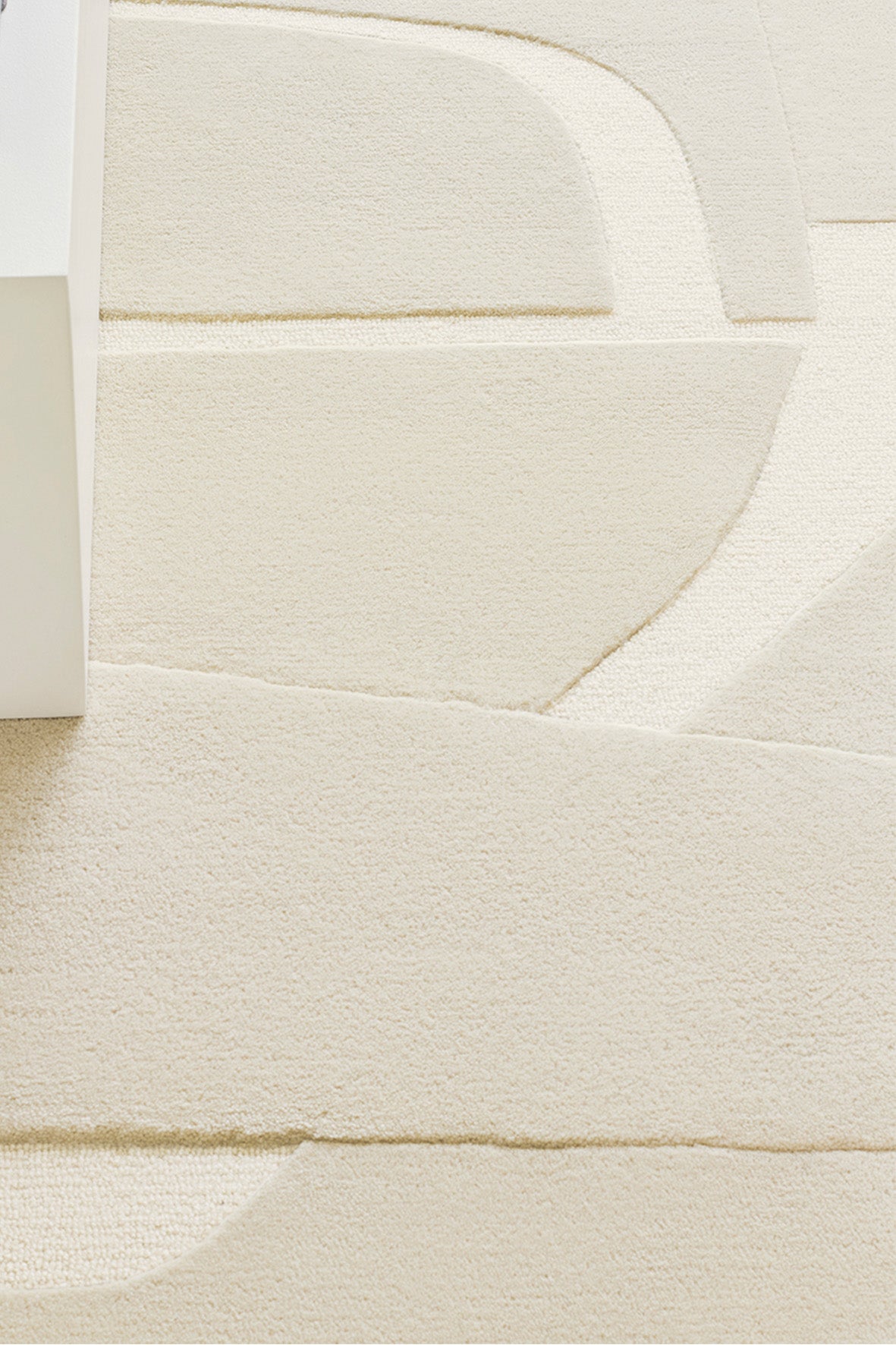 toulemonde-bochart-collage-tapis-blanc-en-laine-tuft-main image 4