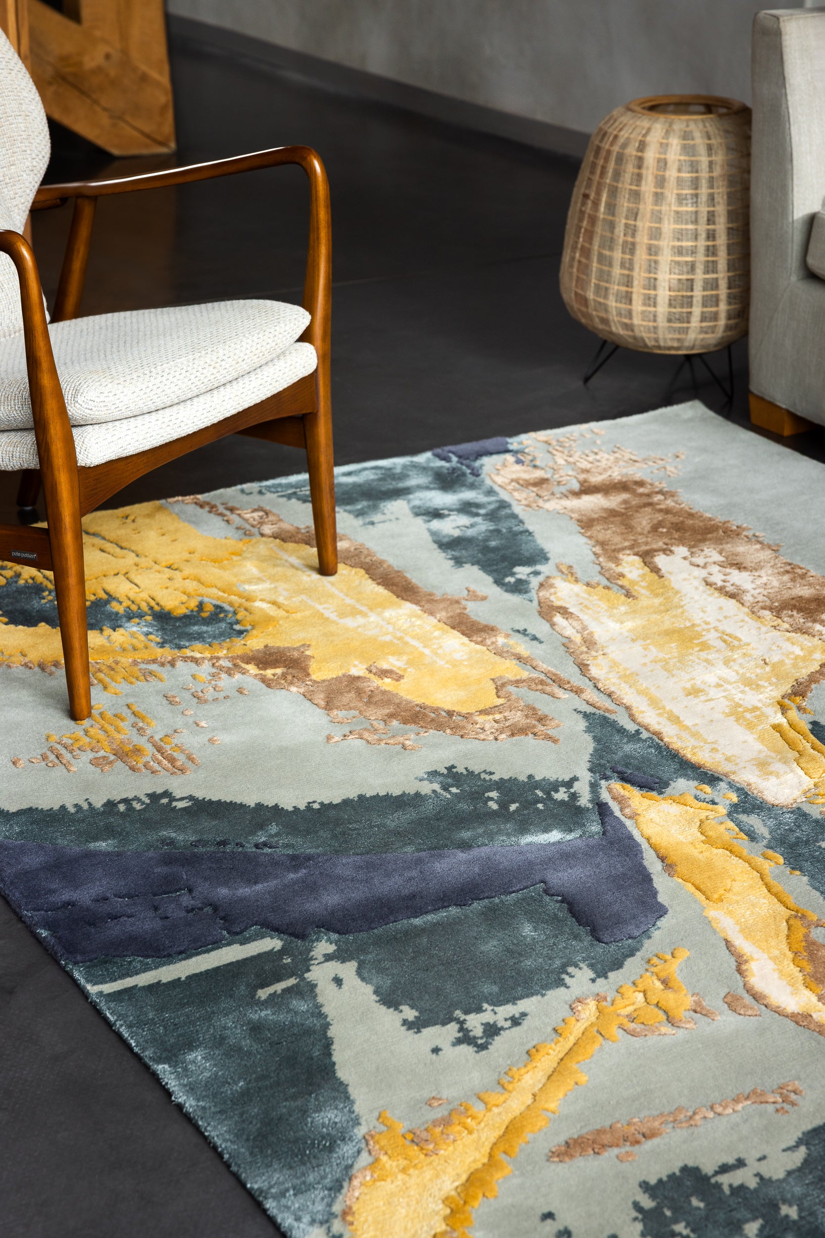 serge-lesage-tapis-eclat-dor-nou-main image 5