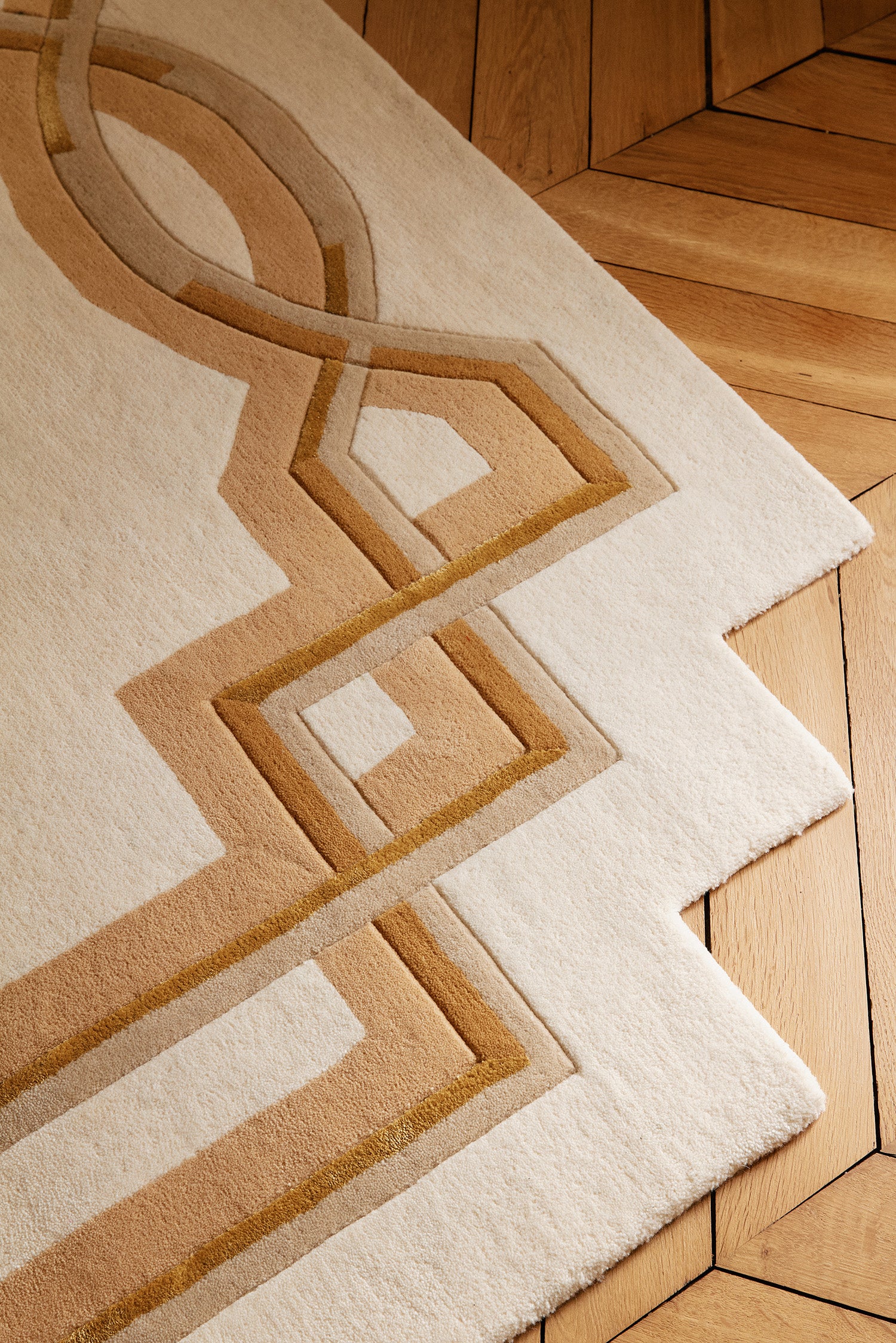toulemonde-bochart-style-tapis-cru-bordures-architectur-es-laine-tuft-velours image 6