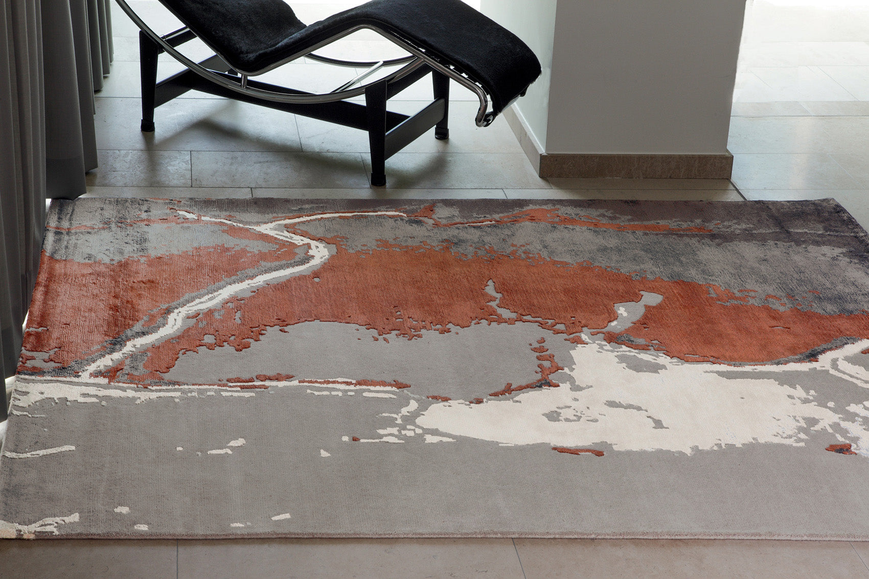 serge-lesage-bridge-tapis-contemporain-acajou image 1