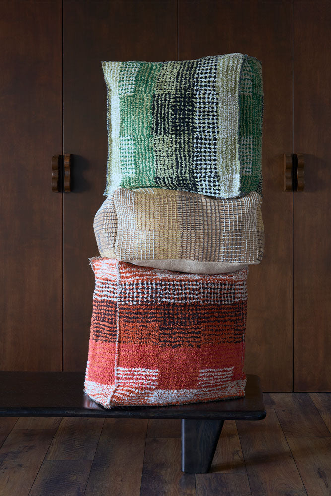 lorena-canals-city-r-versible-maple-red-pouf image 4