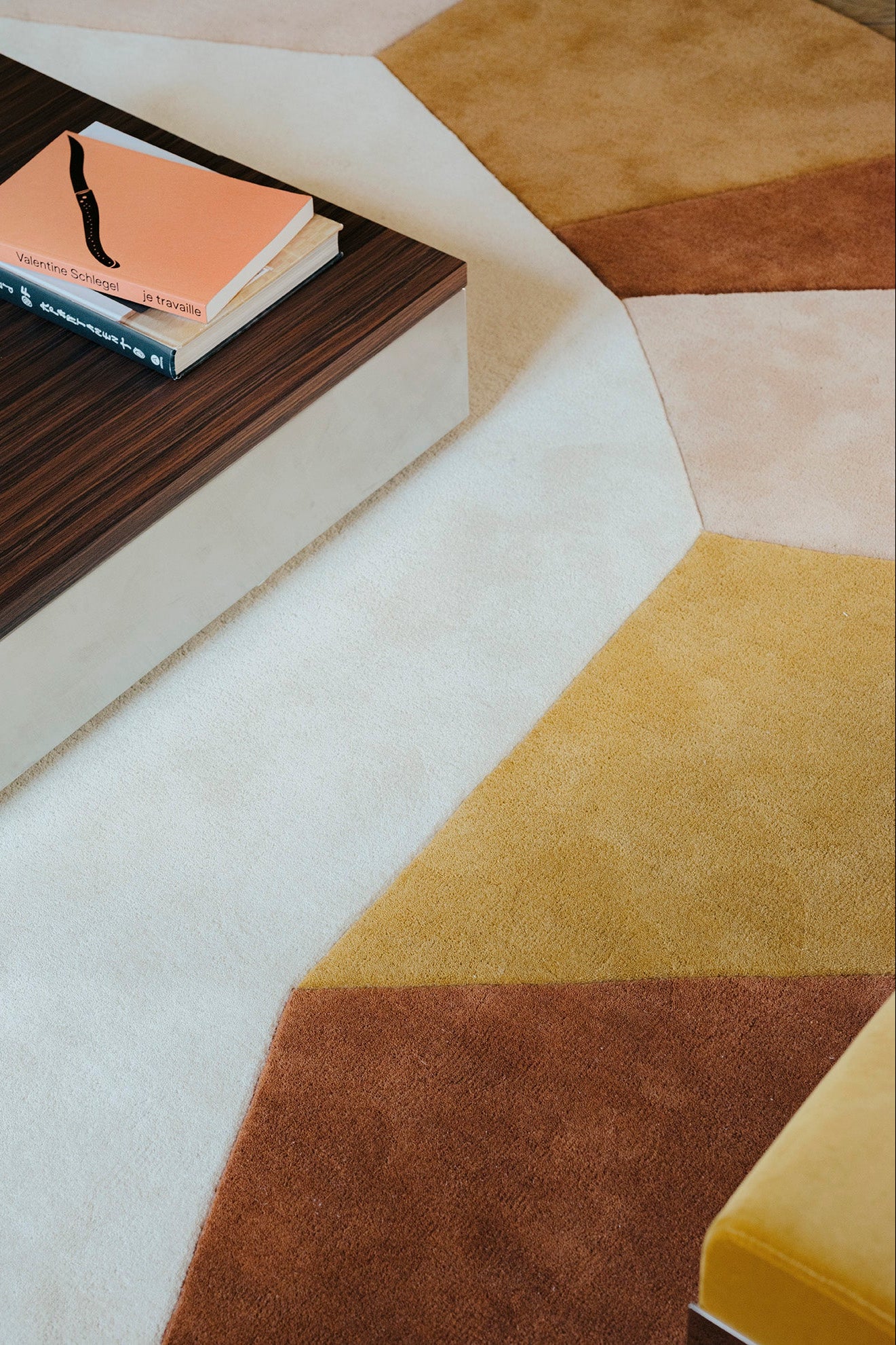 toulemonde-bochart-facette-tapis-contemporain-fait-main-g-om-trique-art-d-co image 3