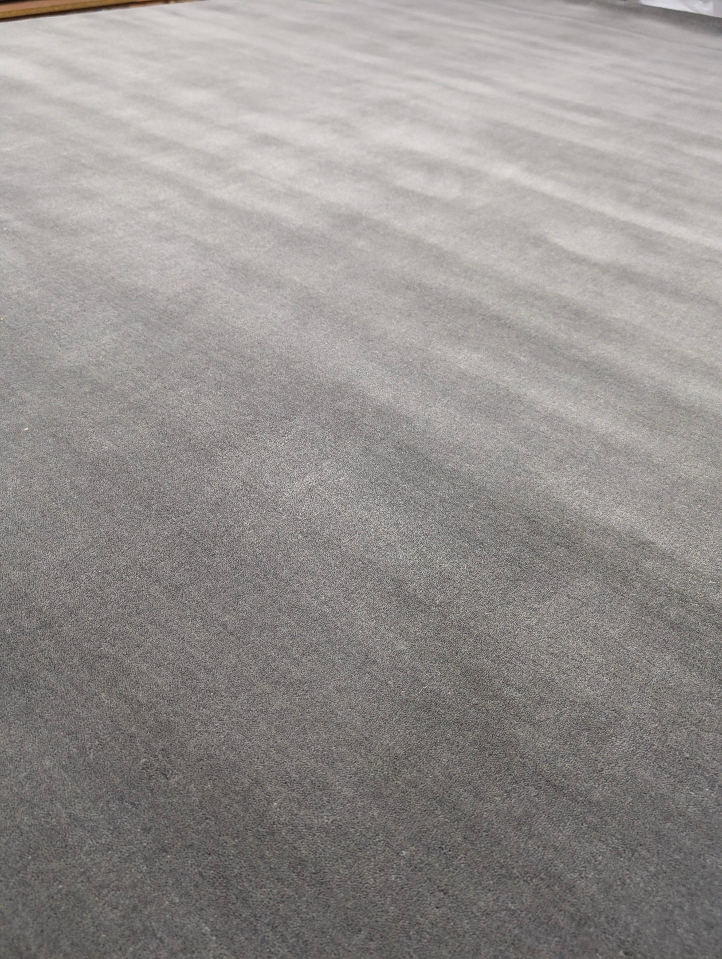 serge-lesage-tudor-gris-tapis-lesage-heritage image 2