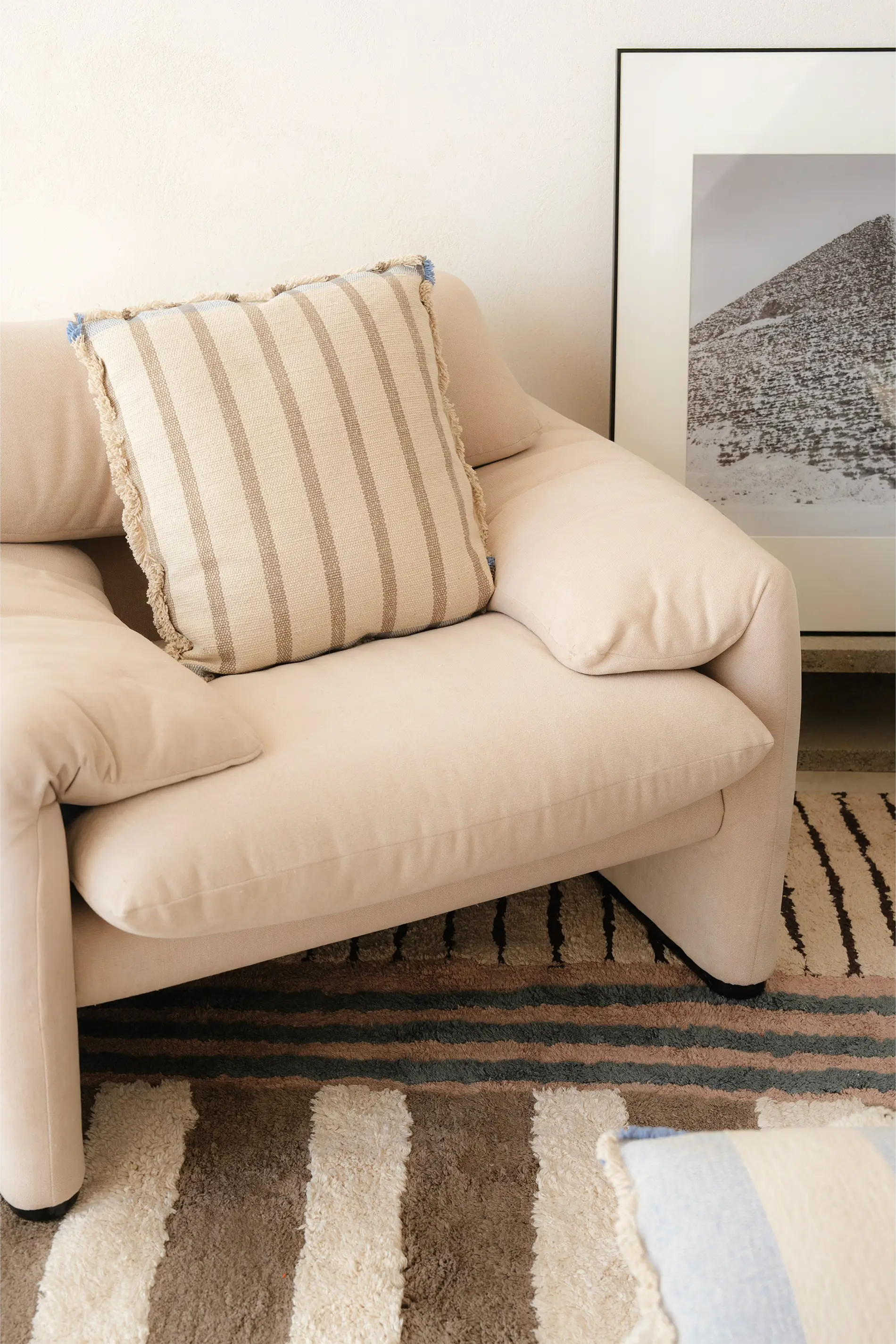 lorena-canals-coussin-lines-brown image 2