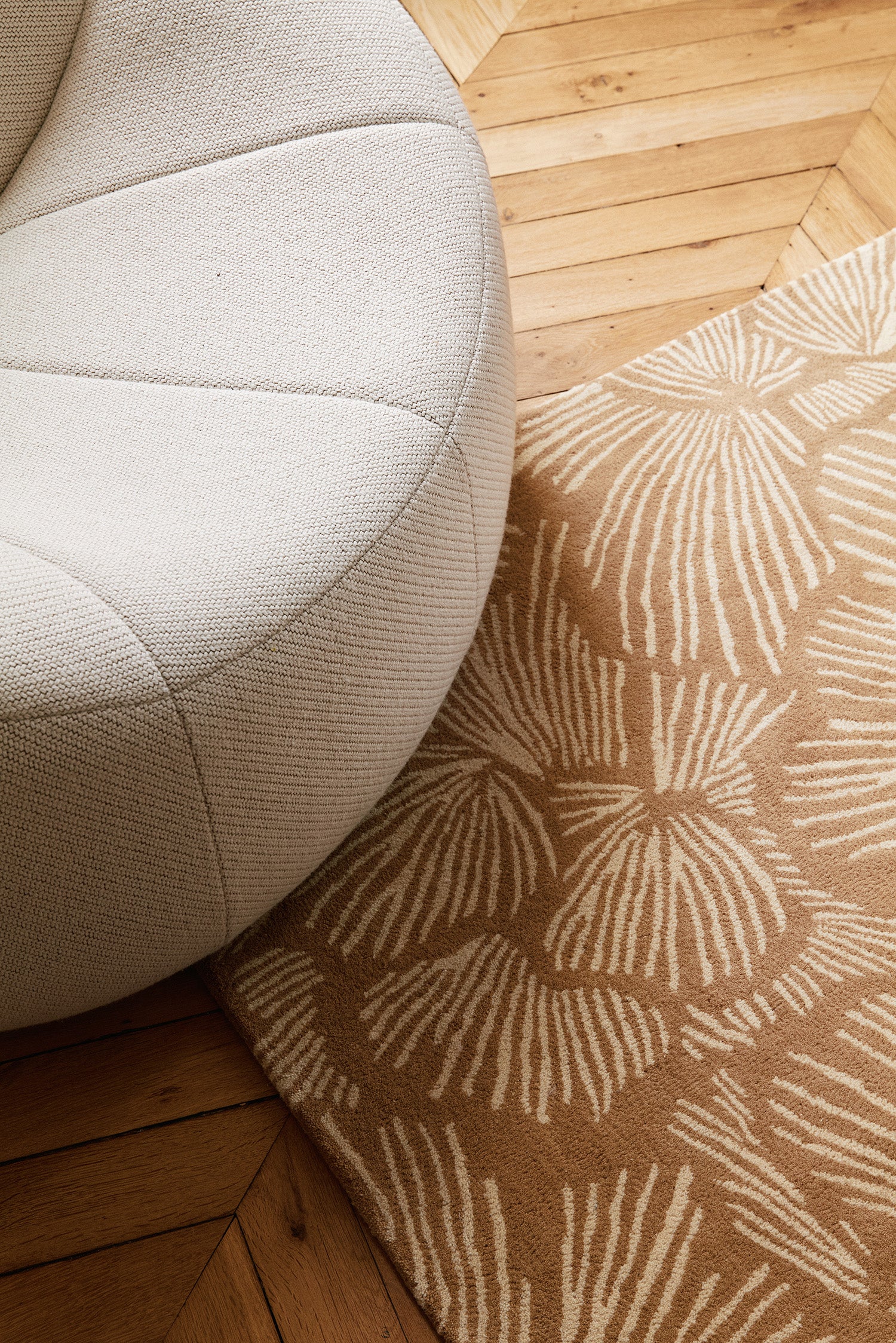 toulemonde-bochart-gala-beige-tapis-contemporain-fait-main-tuft-main-en-velours- image 4