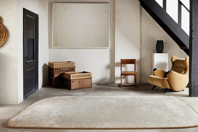 tapis-serge-lesage-geometry-sable-forme-libre image 1