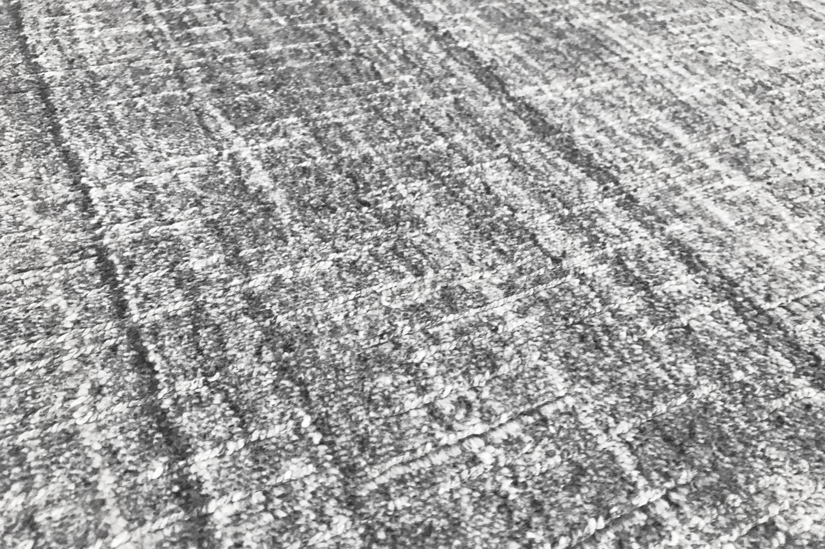 serge-lesage-nolita-gris-chine-200x200-tapis-carr-contemporain image 3