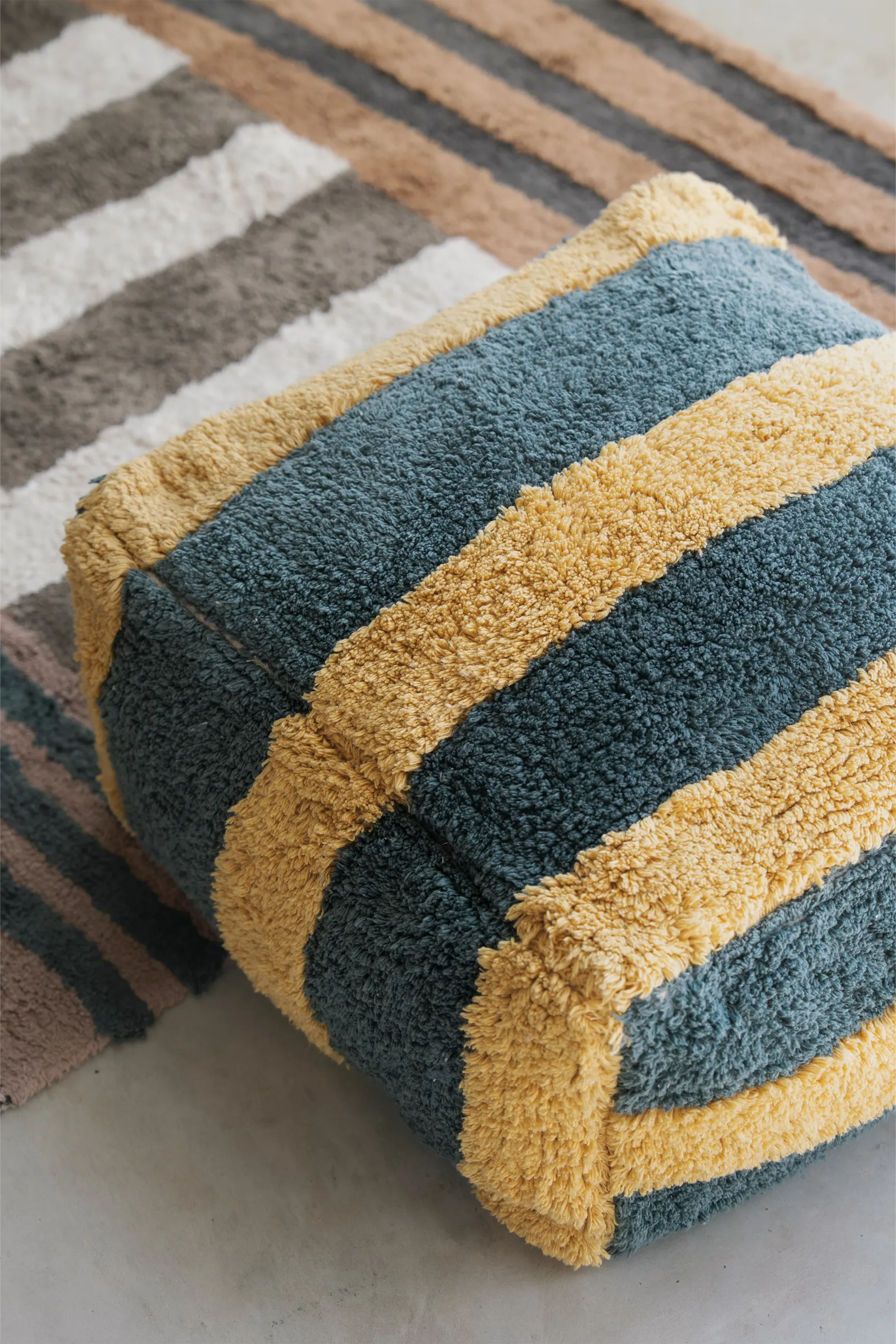 lorena-canals-lines-terrazo-pouf-chroma-stripes image 2