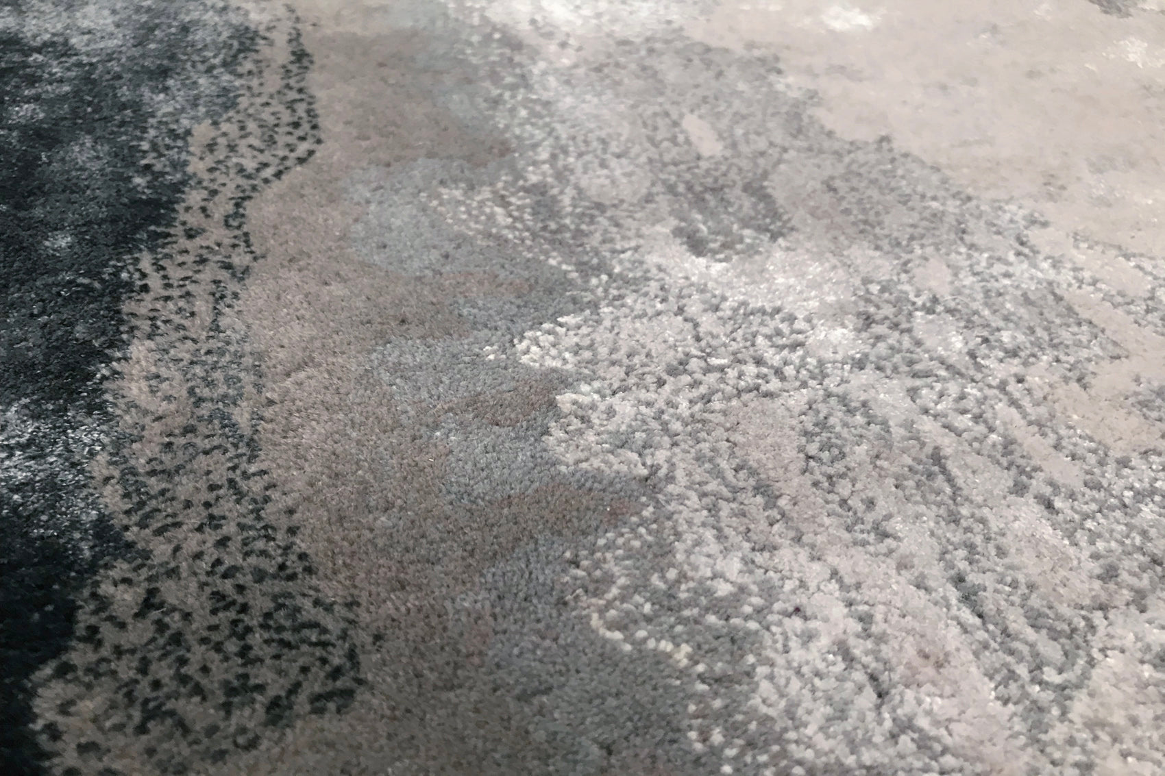 serge-lesage-tapis-pol-gris-poudre image 2