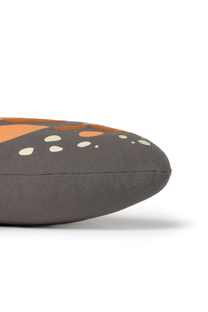 lorena-canals-coussin-butterfly image 6