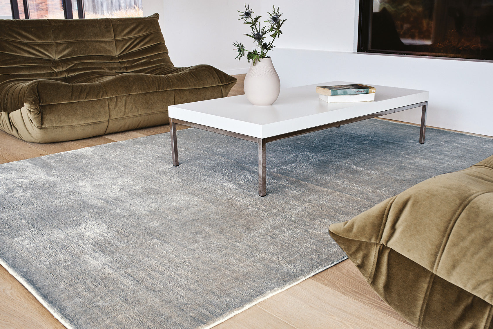 serge-lesage-tapis-hampton-argent-tapis-uni-100-tencel image 1