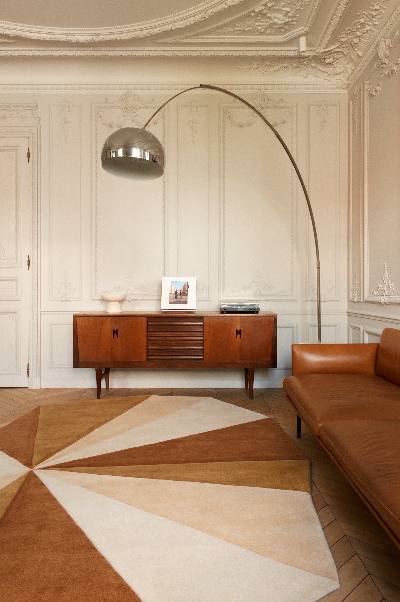 toulemonde-bochart-ventail-tapis-contemporain-motif-rayonnant image 4