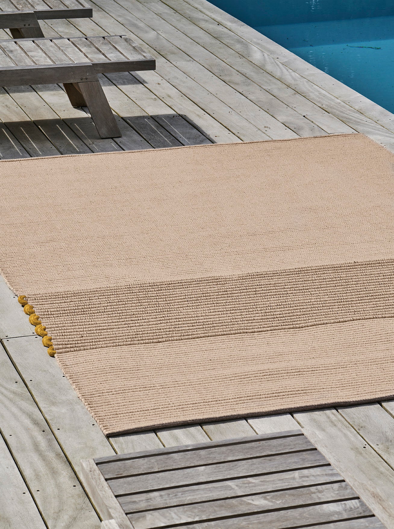 toulemonde-bochart-cabestan-jaune-tapis-outdoor-en-pet-recycl-tiss-main image 3
